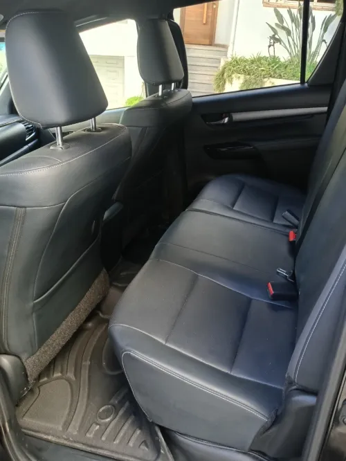 Toyota Invincible 2025 Hilux