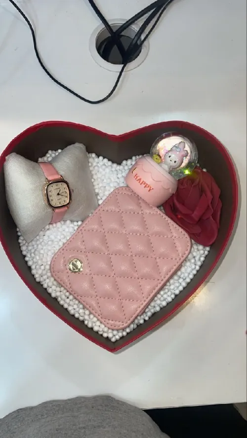Coffret montre femme cadeau anniversaire Mohammadia Mall sous sol 