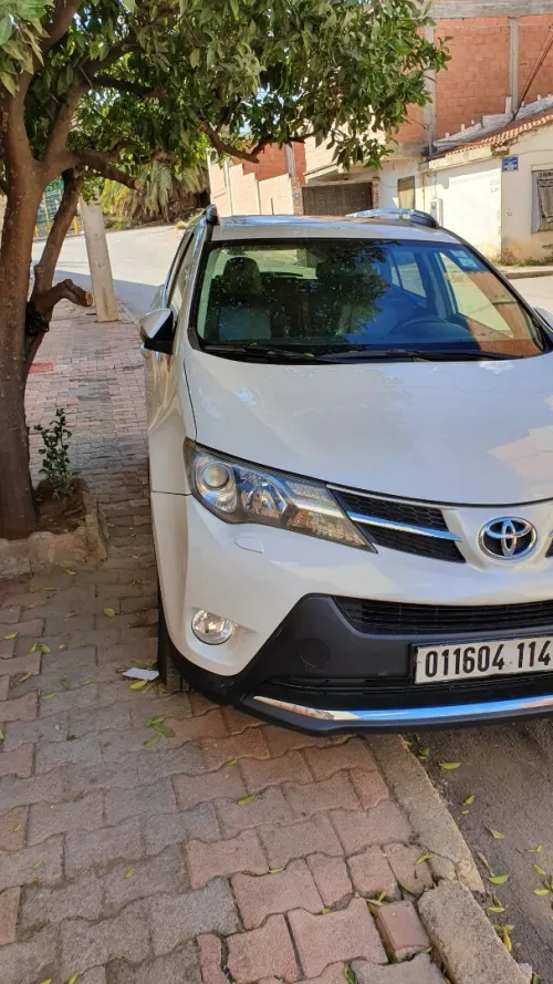 Toyota RAV4 2014 Premium