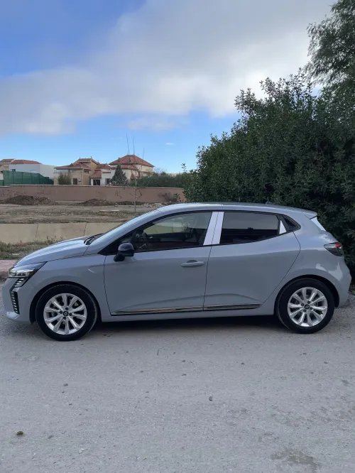 Renault Clio 5  2024 Evolution