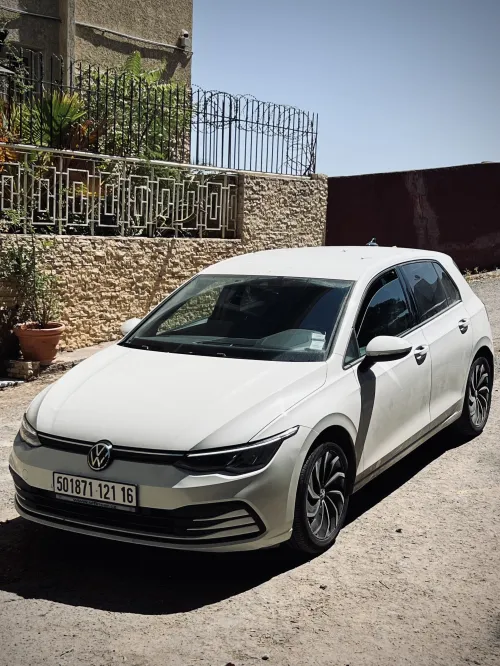 Volkswagen Golf 8 2021 Life Plus
