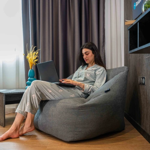 le Fauteuil Mondo : L'élégance et le confort réunis pour votre espace de vie.