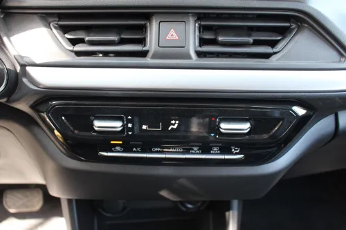 Suzuki Swift 2025 GLX