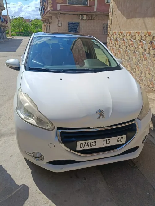 Peugeot 208 2015 208