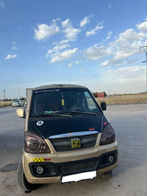 Zotye Z10 2013 