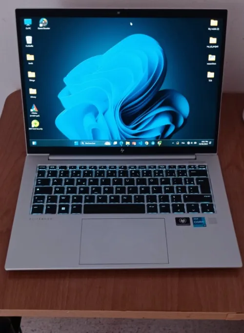 Hp ELITEBOOK nouvelle . i7 12generation. 14 pouse 60hz FHD .64Ram .2Tb SSD . Prix : 15.5 M