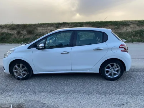 Peugeot 208 2015 Active