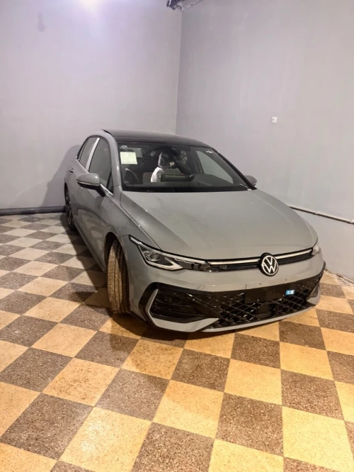 Volkswagen Golf 8,5 2025 R line