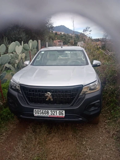 Peugeot landtrek 2021 