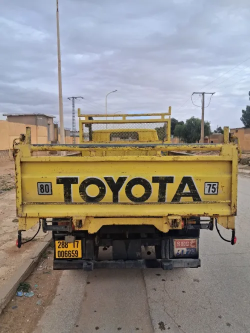 Toyota Daina 