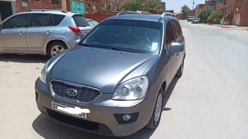 Kia Carens 2011 P7