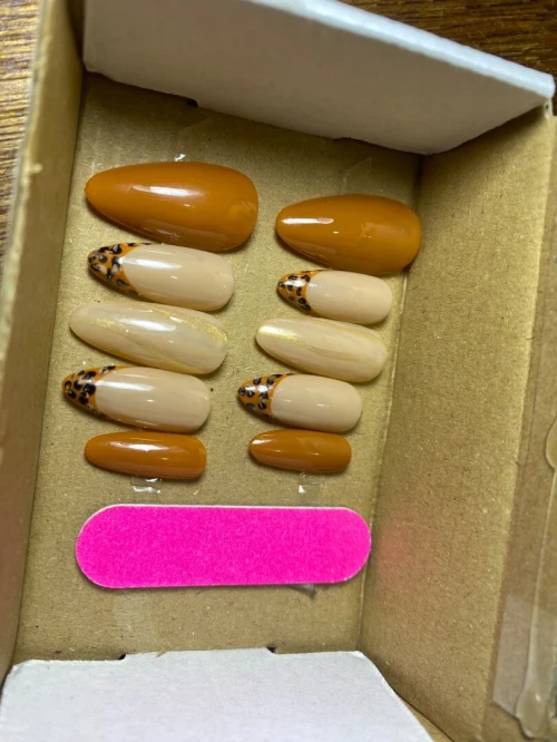 Press on nails 