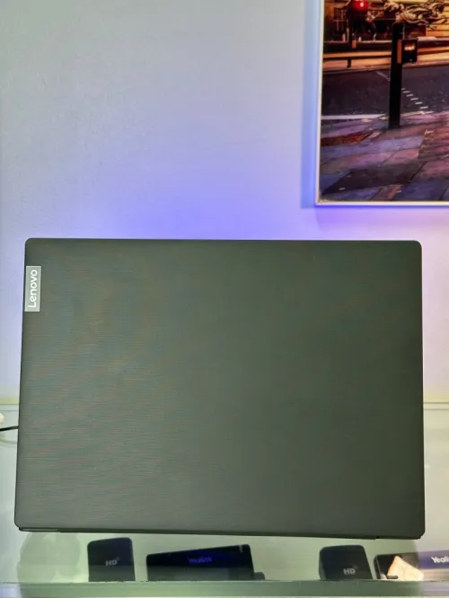 Pc lenovo v14 iil
