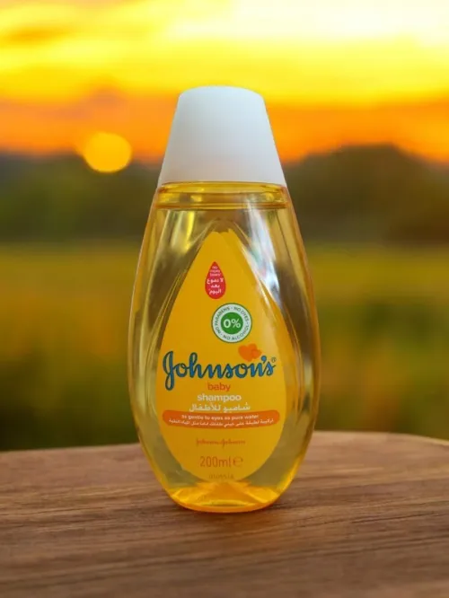 JOHNSONS BABY shampoing et huit 