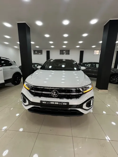 Volkswagen T-Roc 2025 Full options