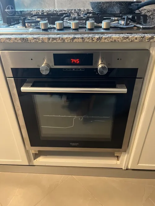 Four Hotpoint Ariston