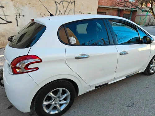 Peugeot 208 2012 Active