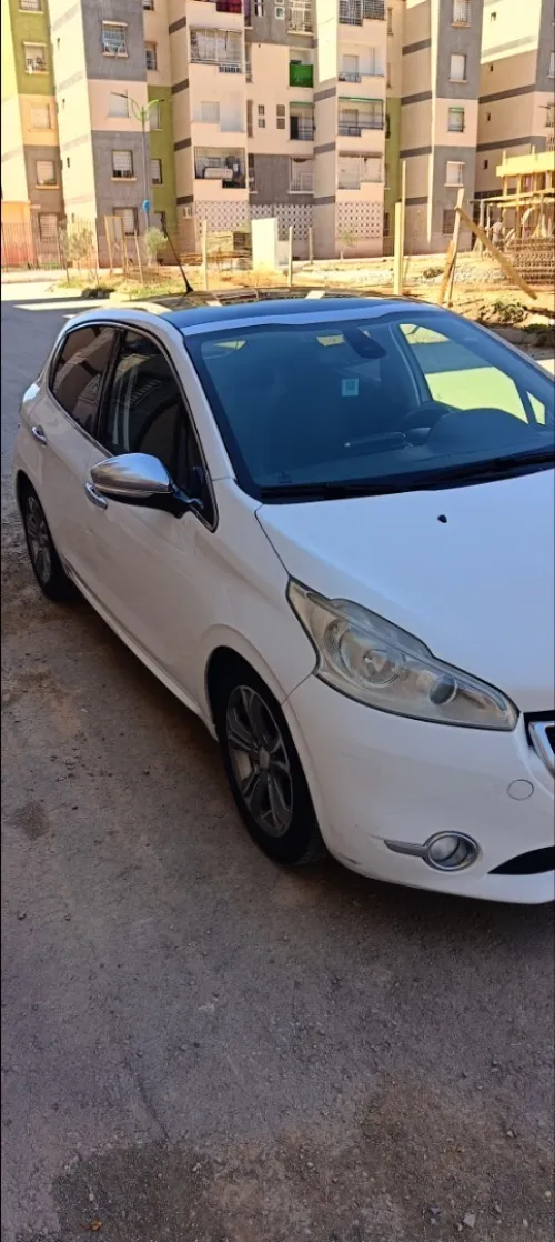 Peugeot 208 2012 Allure