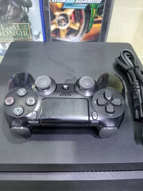 PlayStation 4 Slim