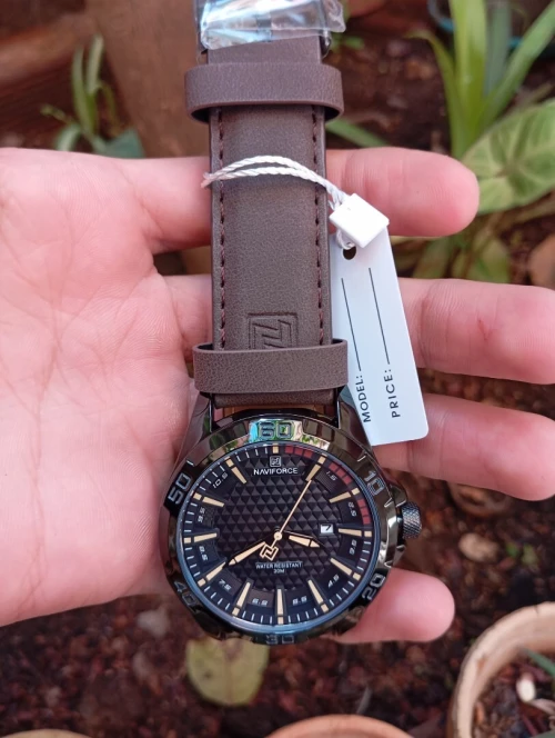 ساعة naviforce جديدة
