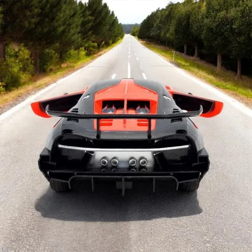 Voiture téléguidée avec accélérateur