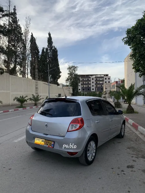 Renault Clio 3 2012 Night and Day