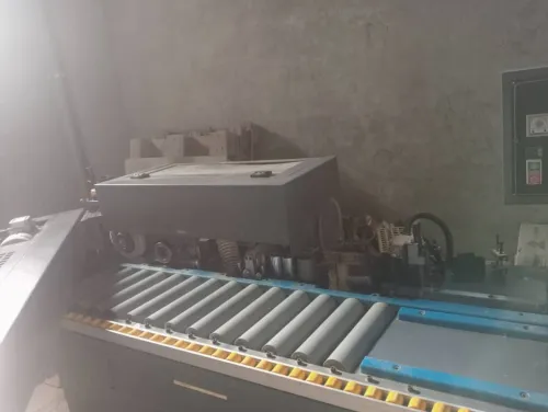Plaqueuse de chant