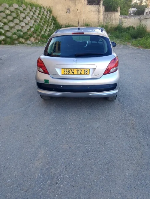 Peugeot 207 2012 Fennec