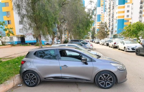 Renault Clio 4 2015 Limited 2
