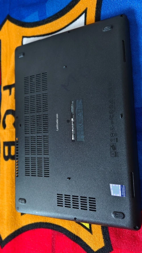 Dell 5490 i7 8eme 16 go ram 256 ssd