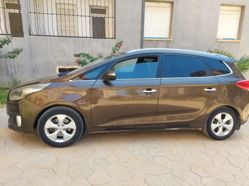 Kia Carens 2015 Premium