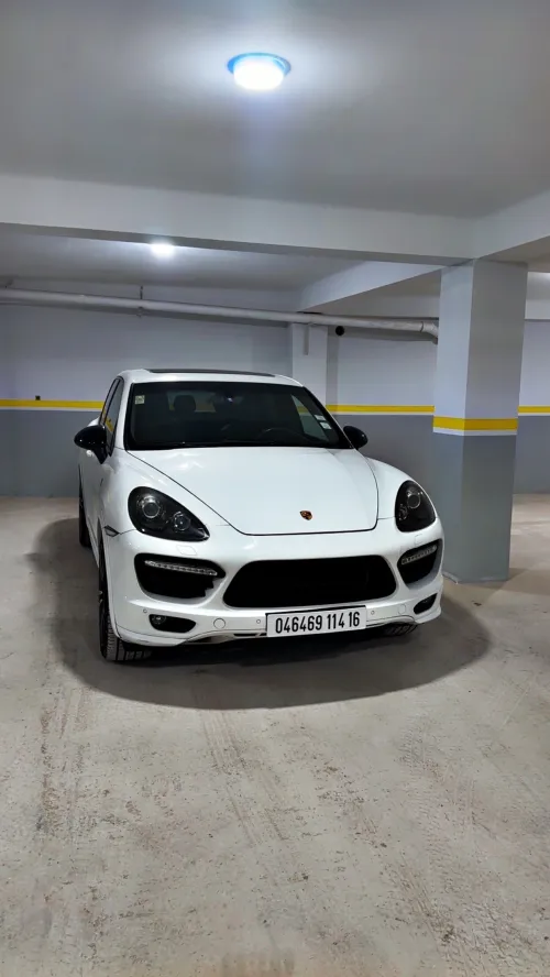 Porsche Cayenne 2014 Gts 4.8 v8