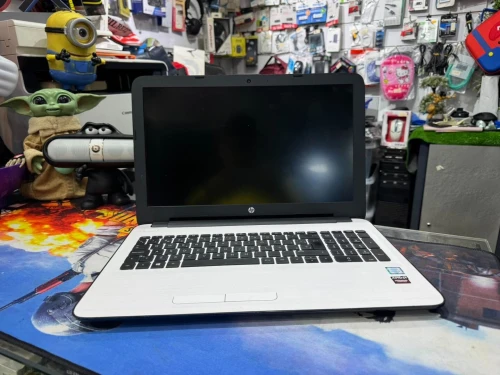 Laptop HP Pavillon i7 6eme Amd Radeon R7 2gb Didier