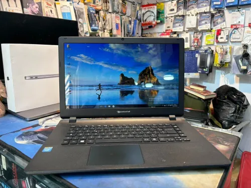  Laptop Packard Bell Celeron