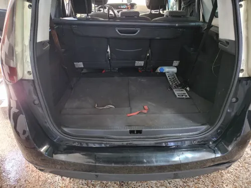 Renault Scenic 2011 scinic 3