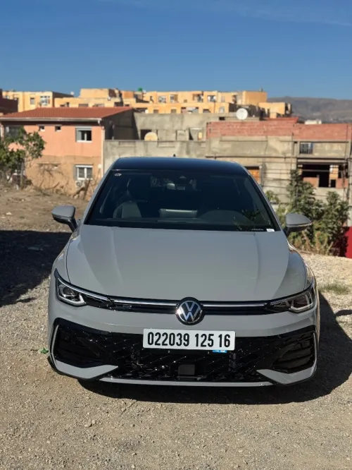 Volkswagen Golf 8 2025 Pro R-line