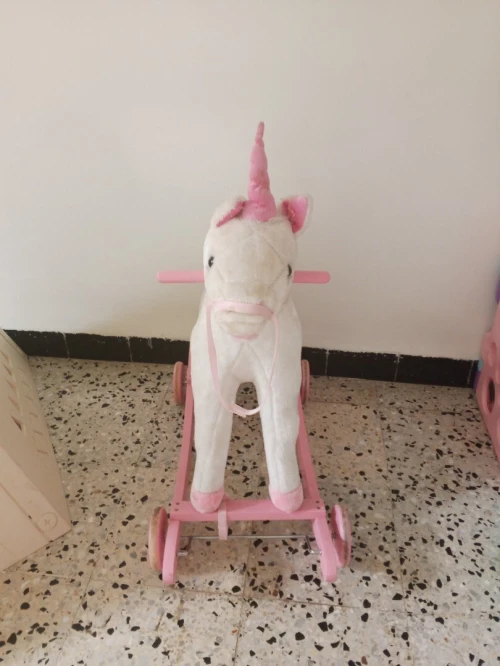 Tente et cheval et parc et plusieurs jours divers