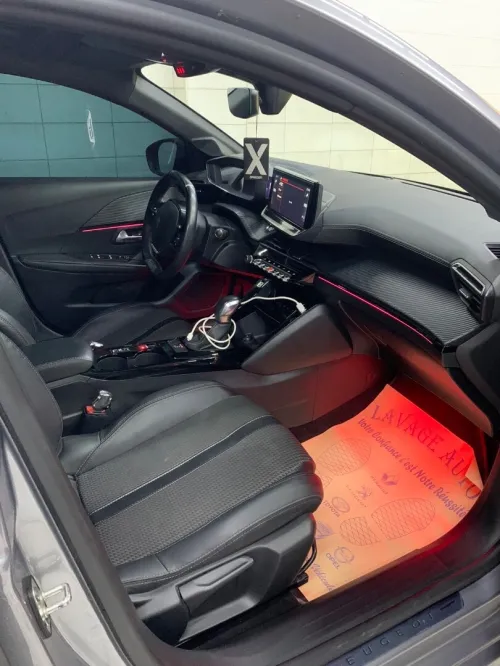 Peugeot 208 2022 GT