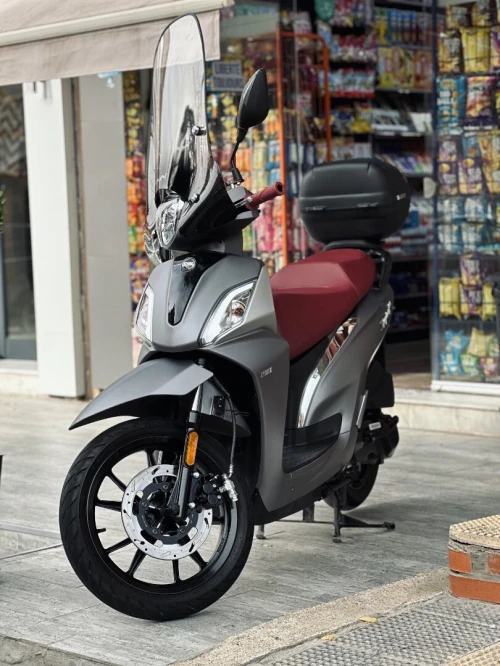 SYM ST 200 2025