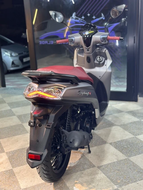 SYM St 200 2025