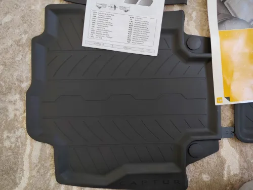 Tapis Renault sur mesure  d'origine Renault Clio 4 et captur