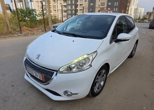 Peugeot 208 2014 Allure