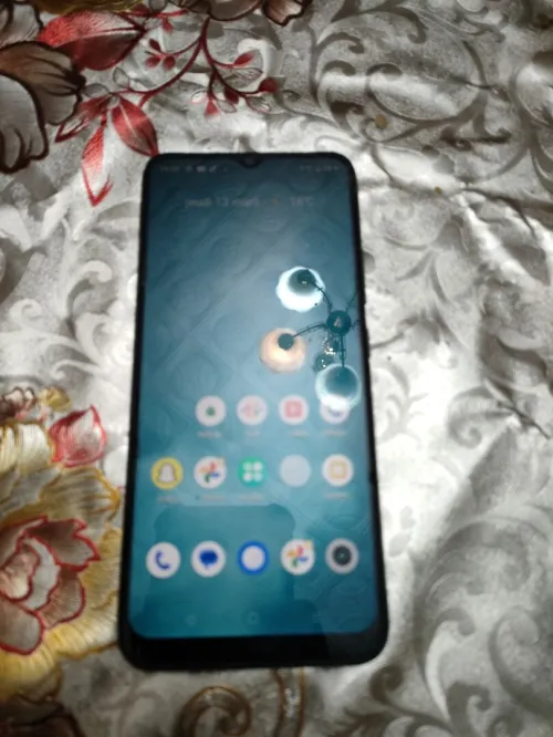 Realme C25 y
