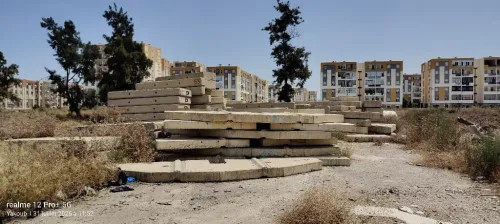 contre poids grue حجر الرافعة 