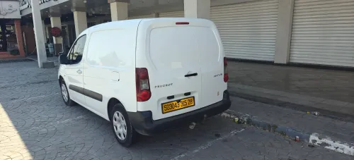 Peugeot Partner 2015 B9
