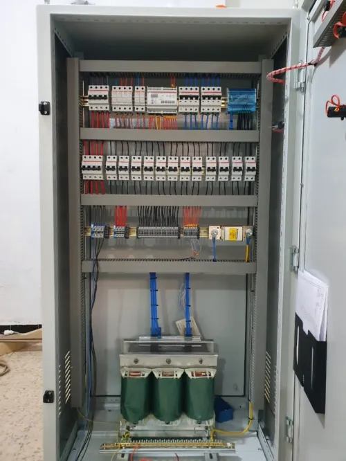 Armoire  électrique pour bloc opératoire 