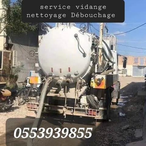 Camion Nettoyage Debouchage Canalisation Et Curage Vidange De Fosse Et Cave Vidange