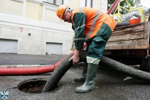  Camion Debouchage Des Canalisation VIDANGE