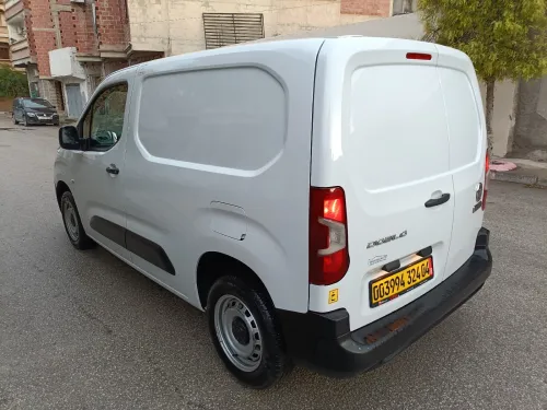 Fiat Doblo 2024 Italie