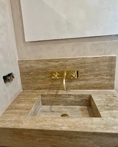 Renovation et aménagement des maisons. تجديد و ترميم المنازل 